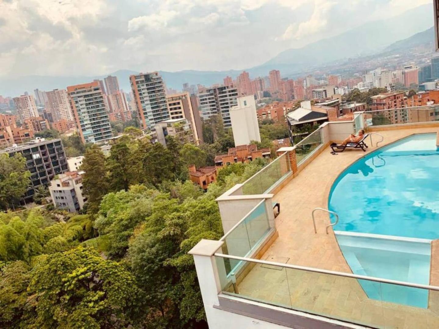 Luxury 1 Bedroom With Pool & Gym Close Provenza Medellín Eksteriør bilde